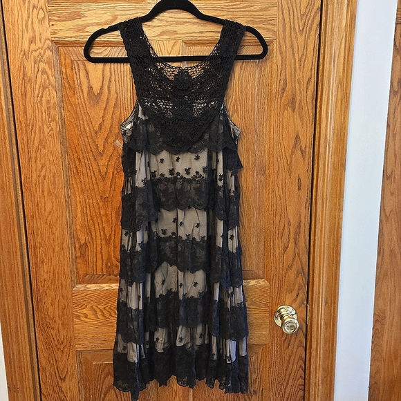 Rancho Estancia Lace Layered Dress 💲BUNDLE AND SAVE BIG💲 - Picture 2 of 3